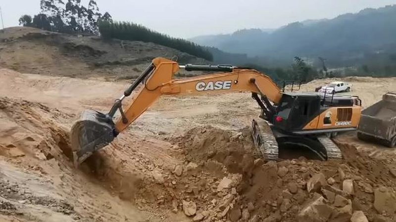 小型平地机尺寸与重量：关键参数解析与应用场景